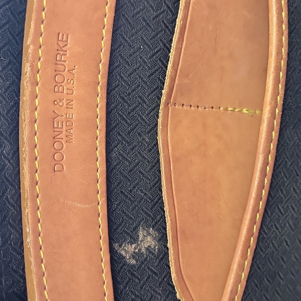 Dooney & Bourke - Picture 9 of 9